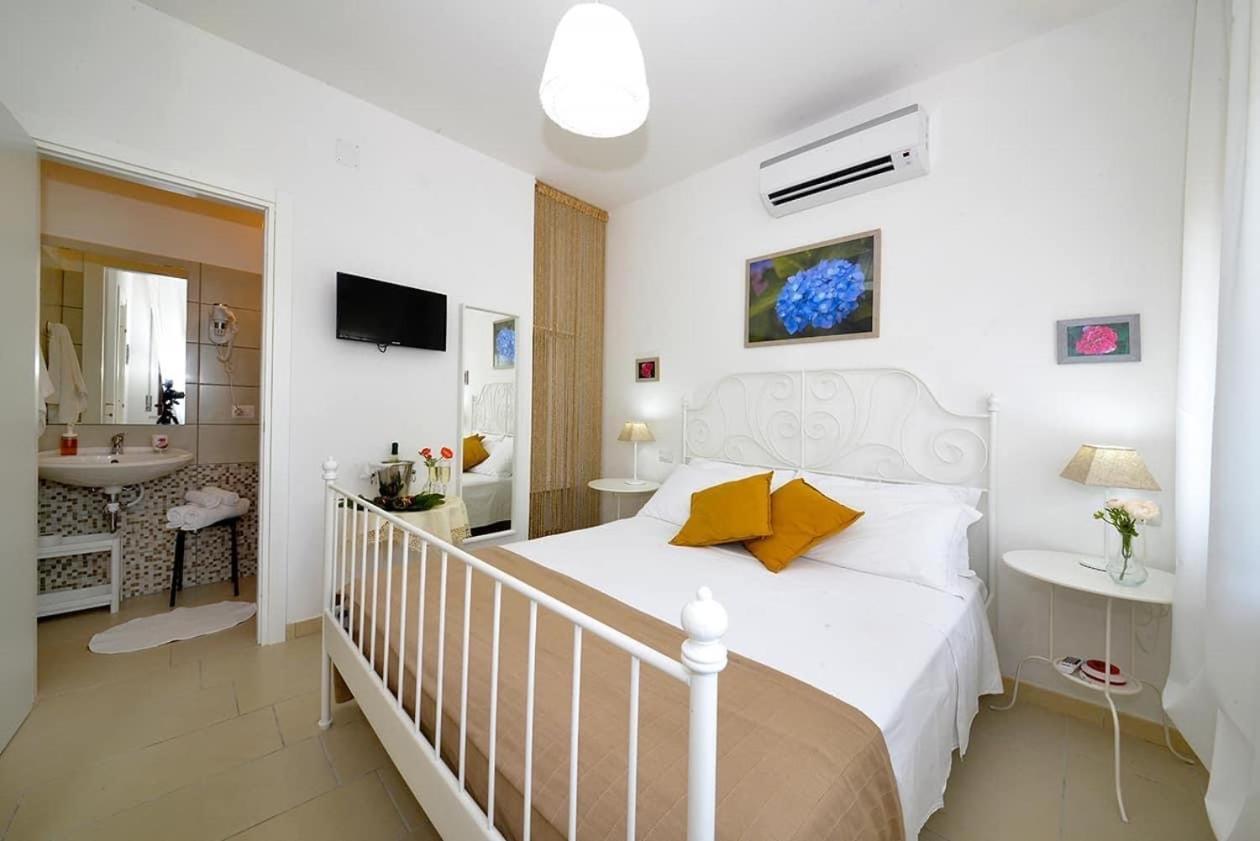B&B Villa Pacifica เปสคีชี ภายนอก รูปภาพ