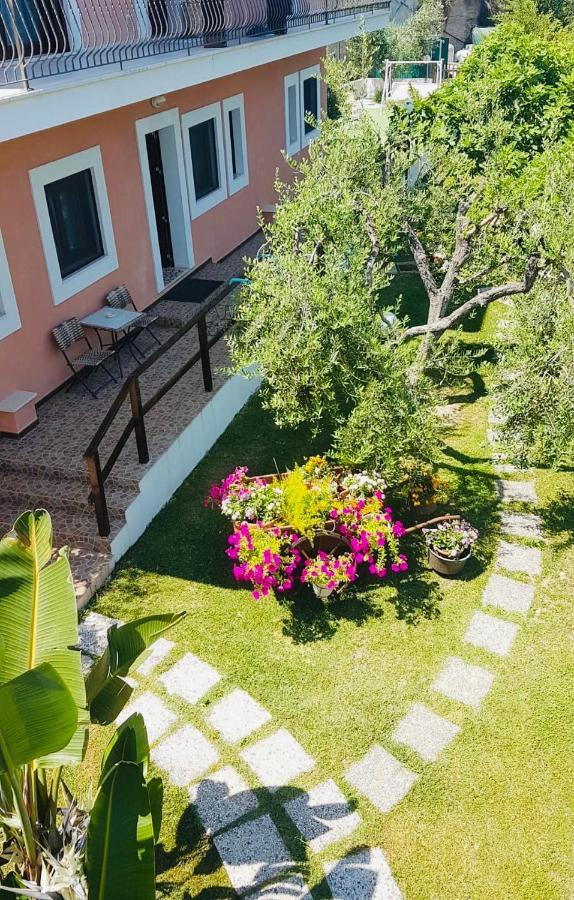B&B Villa Pacifica เปสคีชี ภายนอก รูปภาพ